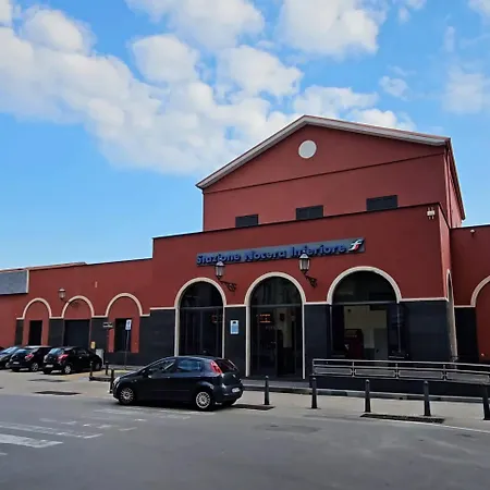 Nocera House ホームステイ ノチェーラ・インフェリオーレ